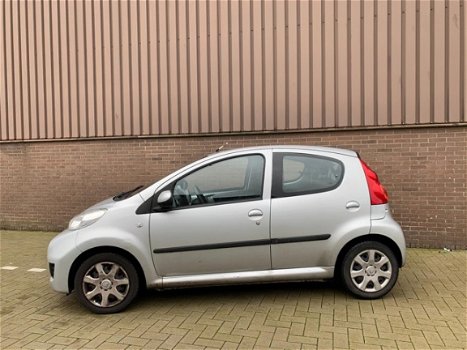 Peugeot 107 - 1.0-12V XS 5drs Airco 2010 170.000km Nieuwe APK - 1