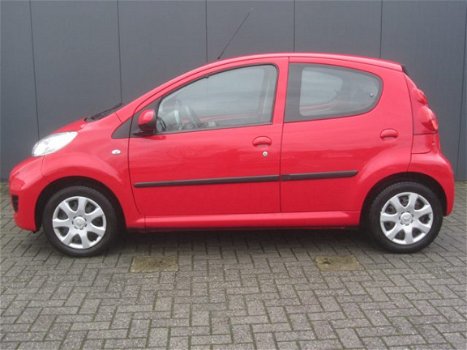 Peugeot 107 - 1.0-12V XS * 5-deurs * Centrale Vergendeling * TOP-Onderhouden * Nap-Pas. Vingerhoets; - 1