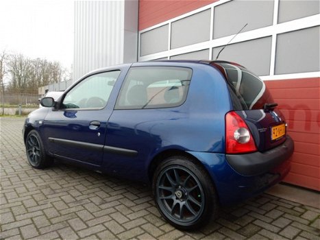 Renault Clio - 1.2-16V Expression 2003 lmv / nieuwe apk - 1