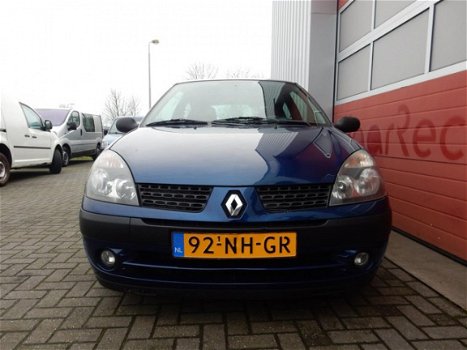 Renault Clio - 1.2-16V Expression 2003 lmv / nieuwe apk - 1