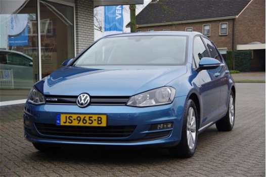 Volkswagen Golf - 1.0 TSI Comfortline Camera Navigatie Apple CarPlay - 1