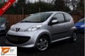 Peugeot 107 - 1.0-12V 3-Drs XS Exclusive Uitv. Airco Half Leer/Alcantara Sportvelgen Centr.Vergr. El - 1 - Thumbnail