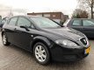 Seat Leon - 1.6 Reference |Airco|Trekhaak|Goed onderhouden| - 1 - Thumbnail