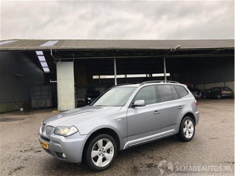 BMW X3 - 2.5si 218pk 4x4 high exe m-edition - panoramdak groot - navi - xenon - leer - lpg/g3 onder - 1