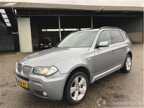 BMW X3 - 2.5si 218pk 4x4 high exe m-edition - panoramdak groot - navi - xenon - leer - lpg/g3 onder - 1