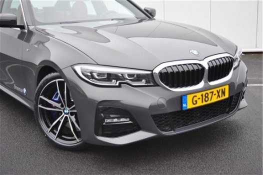 BMW 3-serie - 330i Sedan High Executive M Sport Aut - 1