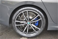 BMW 3-serie - 330i Sedan High Executive M Sport Aut