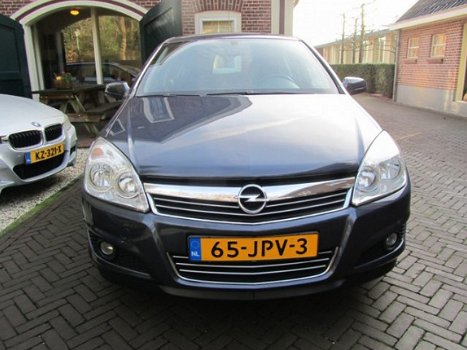 Opel Astra - 1.6 Temptation - 1