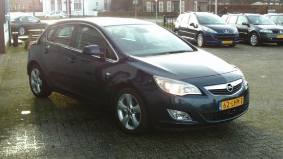 Opel Astra - 1.6 ECOTEC 85KW 5-D Edition - 1