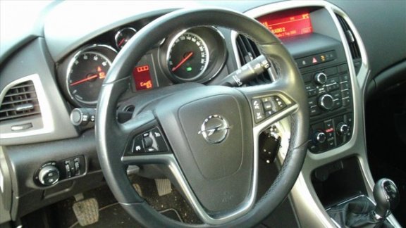 Opel Astra - 1.6 ECOTEC 85KW 5-D Edition - 1