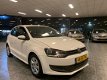 Volkswagen Polo - 1.4-16v 5Drs NAP/AIRCO/NAVI KOOPLEASE €99, - 1 - Thumbnail