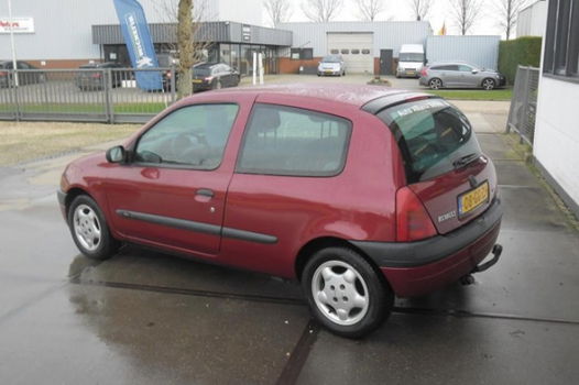 Renault Clio - 1.4 Ludo trekhaak, lichtmetalen velgen met 4 seizoenenband, nieuwe koppeling - 1