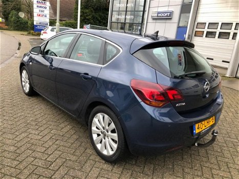 Opel Astra - 1.7 CDTi Cosmo (bj 2010) LEER|6-BAK|CLIMA - 1