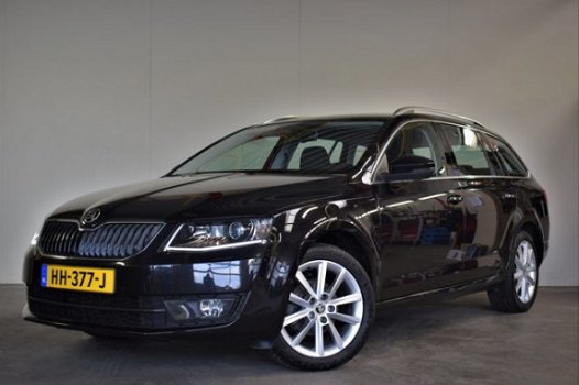 Skoda Octavia Combi - 1.2 TSI GREENTECH NAVI/XENON/PDC V+A/STOELVERW./CANTON AUDIO - 1