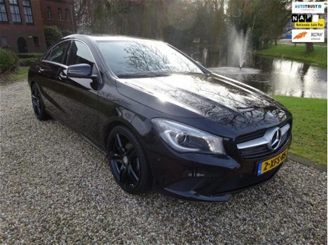 Mercedes-Benz CLA-Klasse - 180 BlueEFF. Ambition AMG/leer/XENON/airco/CRUISE - 1