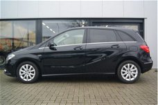 Mercedes-Benz B-klasse - 180 Ambition + NAVI + CAMERA + CRUISE + KLIMA