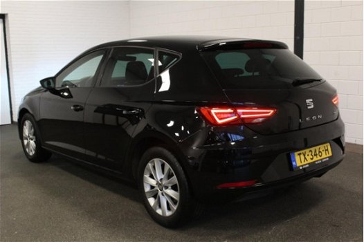 Seat Leon - 1.2 TSI Style Business 6-Bak Navi+PDC+LED+Trekhaak - 1