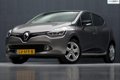 Renault Clio - 0.9 TCe Dynamic Sport (NAVIGATIE, AIRCO, CRUISE, PARKEERSENS, GETINT, TELEFOON, BASS - 1 - Thumbnail