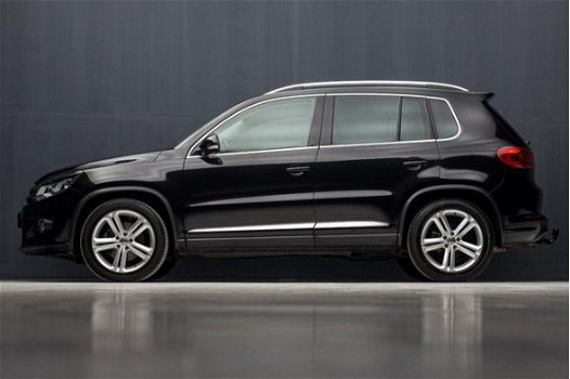 Volkswagen Tiguan - 1.4 TSI R-Line Sport (NAVIGATIE, PARK ASSIST, ALCANTARA, XENON, STOELVERW, GETIN - 1