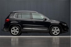 Volkswagen Tiguan - 1.4 TSI R-Line Sport (NAVIGATIE, PARK ASSIST, ALCANTARA, XENON, STOELVERW, GETIN