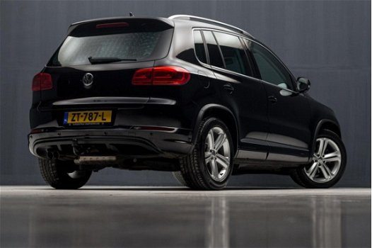 Volkswagen Tiguan - 1.4 TSI R-Line Sport (NAVIGATIE, PARK ASSIST, ALCANTARA, XENON, STOELVERW, GETIN - 1