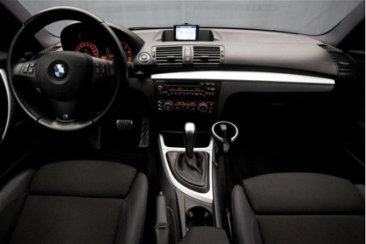 BMW 1-serie Coupé - 120i M-Pakket High Executive Automaat (NAVIGATIE, ZWART HEMEL, SPORTSTOELEN, XEN - 1