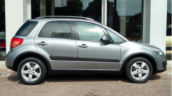 Suzuki SX4 - 1.6 EXCLUSIVE Navi | Camera | Stoelverwarming - 1