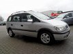 Opel Zafira - 1.6-16V Elegance 7 Zitplaatsen Nette auto - 1 - Thumbnail