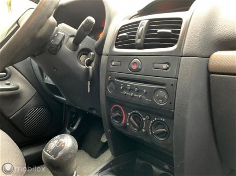 Renault Clio - 1.2-16V Dynamique Comfort / NAP / ELEKTR RAMEN - 1