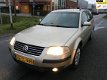 Volkswagen Passat Variant - 1.9 TDI Arctic *APK*AIRCO*DRIEM VERV.BIJ 488DKM - 1 - Thumbnail