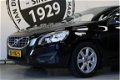 Volvo V60 - 1.6 T3 Kinetic NAVIGATIE CLIMA 16 INCH - 1 - Thumbnail