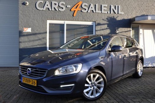 Volvo V60 - D2 Momentum + Ecc + 17 inch Lmv + Navi + Pdc - 1