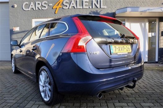 Volvo V60 - D2 Momentum + Ecc + 17 inch Lmv + Navi + Pdc - 1