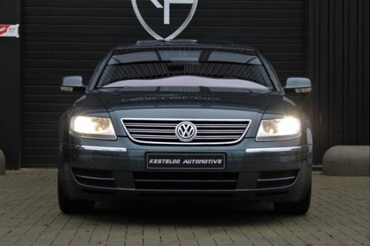 Volkswagen Phaeton - 4.2 V8 5p. Highline 4-Motion 335 PK YOUNGTIMER | LUCHTV | KESSY | SCHUIFDAK - 1