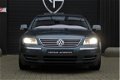 Volkswagen Phaeton - 4.2 V8 5p. Highline 4-Motion 335 PK YOUNGTIMER | LUCHTV | KESSY | SCHUIFDAK - 1 - Thumbnail