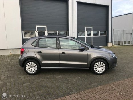 Volkswagen Polo - 1.2 TSI BlueMotion comfortline 5DRS/Airco - 1