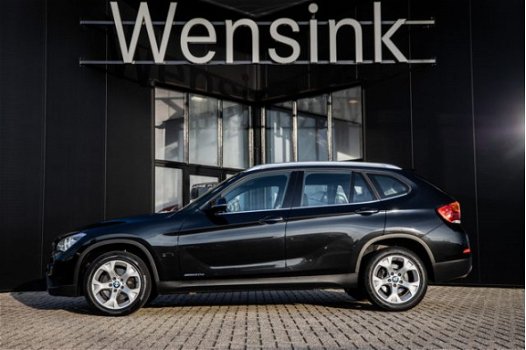 BMW X1 - sDrive20d Chrome Line | 1e Eigenaar | Orig. NL auto | BMW-dealer onderh. | Xenon | Navigat - 1