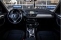 BMW X1 - sDrive20d Chrome Line | 1e Eigenaar | Orig. NL auto | BMW-dealer onderh. | Xenon | Navigat - 1 - Thumbnail