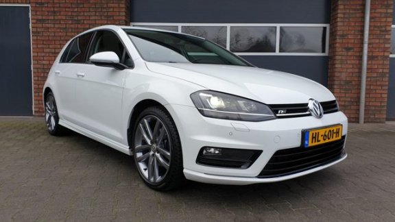 Volkswagen Golf - 1.6 TDI R-line 1e eigenaar - 1