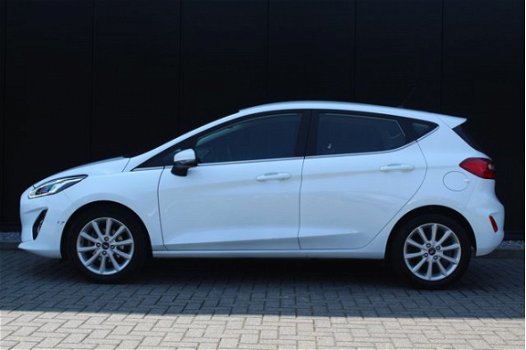 Ford Fiesta - 1.0 100pk 5-deurs Titanium | Navigatie | Cruise control | Parkeersensoren - 1