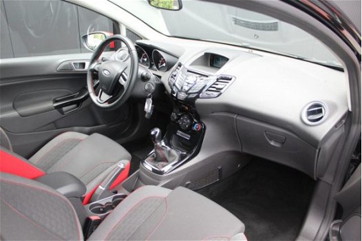 Ford Fiesta - 1.0 EcoBoost Black Edition 140 pk | LAGE KILOMETERSTAND - 1