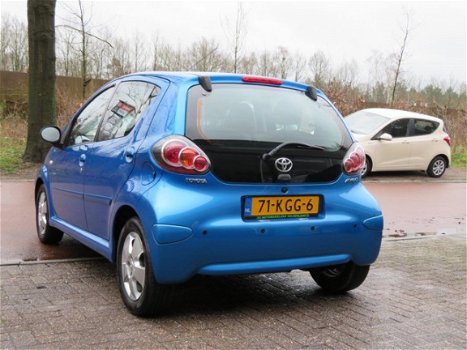 Toyota Aygo - 1.0-12V Dynamic Blue 2e Eigenaar/Nieuwe Apk/Airco/Elec Ramen - 1