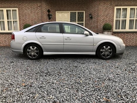 Opel Vectra GTS - 1.8 16V Elegance /Clima /Cruise/ Trekhaak/ NAP - 1