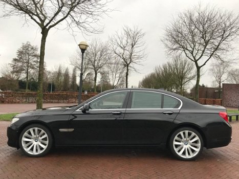 BMW 7-serie - 740i High Executive NACHTZICHT/PANO/MEMORY/NAP - 1