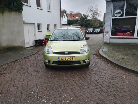 Ford Fiesta - 1.4-16V Futura 1e eigenaar NAP APK 08-03-2021 Airco - 1