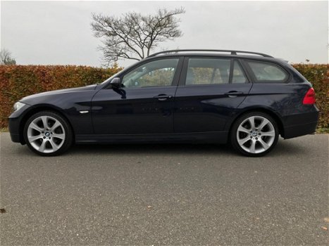 BMW 3-serie Touring - 320i Clima, Leer, Nieuwe APK - 1
