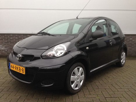 Toyota Aygo - 1.0-12V Cool 5-deurs, Airconditioning, Centrale vergrendeling met afstandsbediening - 1