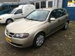 Nissan Almera - 1.8 Acenta (airco, NWE APK, trekhaak) - 1 - Thumbnail