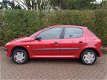 Peugeot 206 - 1.4 Gentry 5-deurs Airco APK t/m 02-03-2021 - 1 - Thumbnail