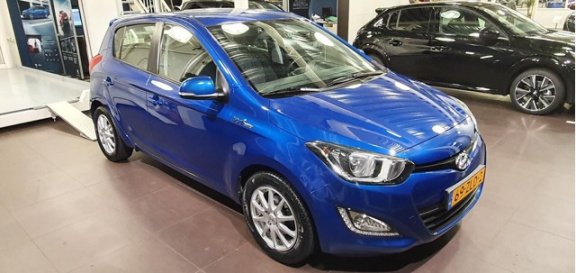 Hyundai i20 - 1.2i 85PK 5D i-Motion - 1